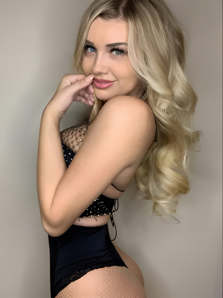 Индивидуалка Адель, доступна для личного знакомства от 2500 руб