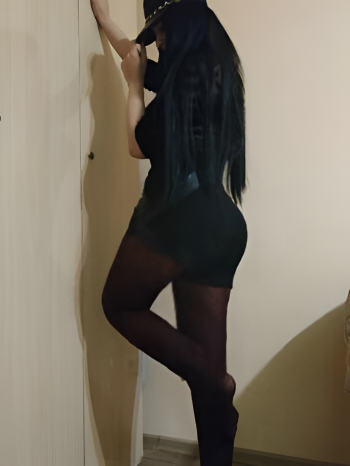 Алиса привлекальеная девушка из Электроуглей цена от 10000 руб