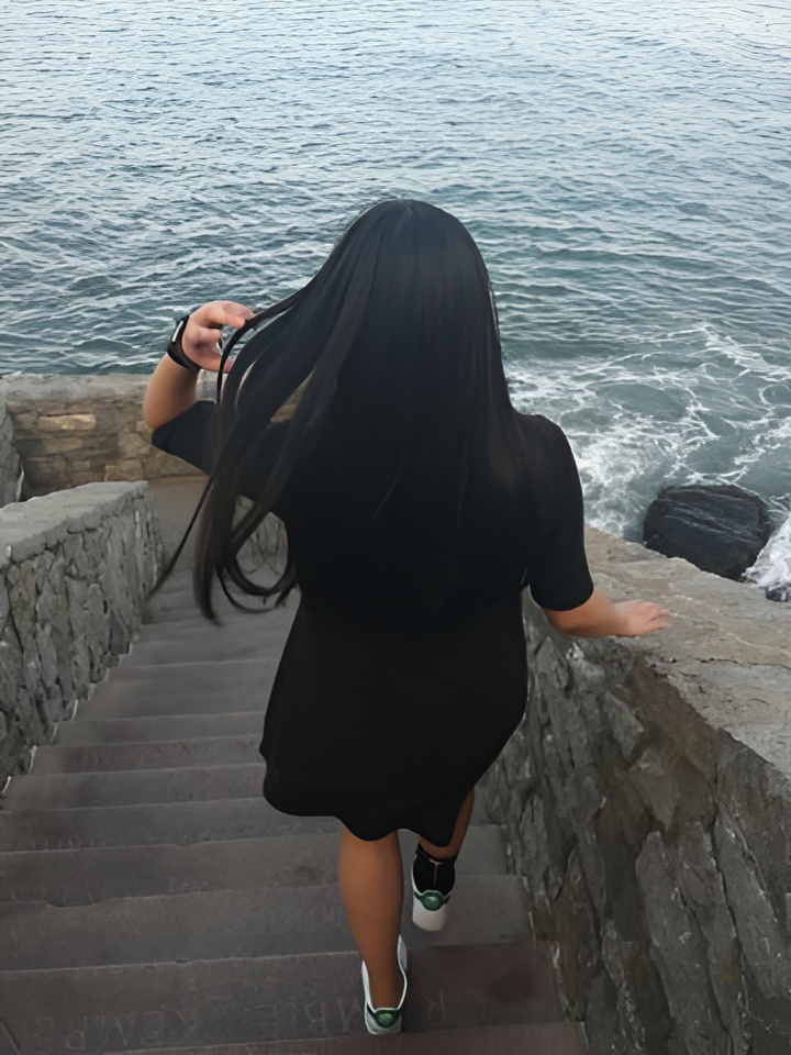 Юстина привлекальеная девушка из Электроуглей цена от 10000 руб