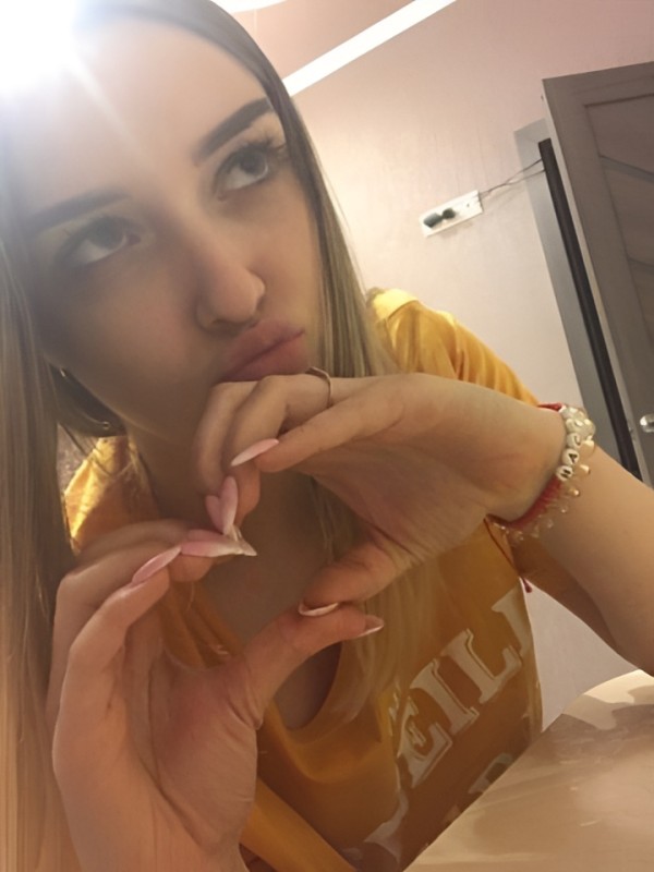 Анечка привлекательная девушка из Электроуглей цена от 2500 руб