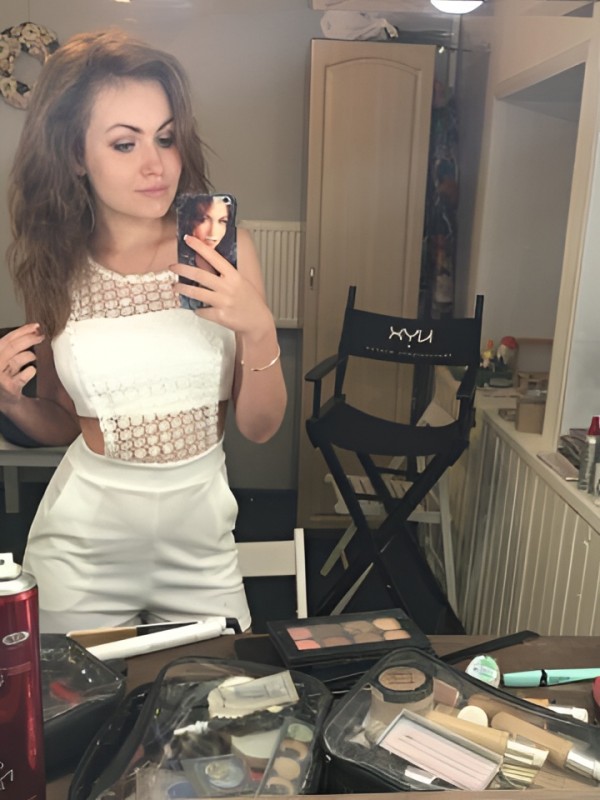 Индира привлекательная девушка из Электроуглей цена от 5000 руб