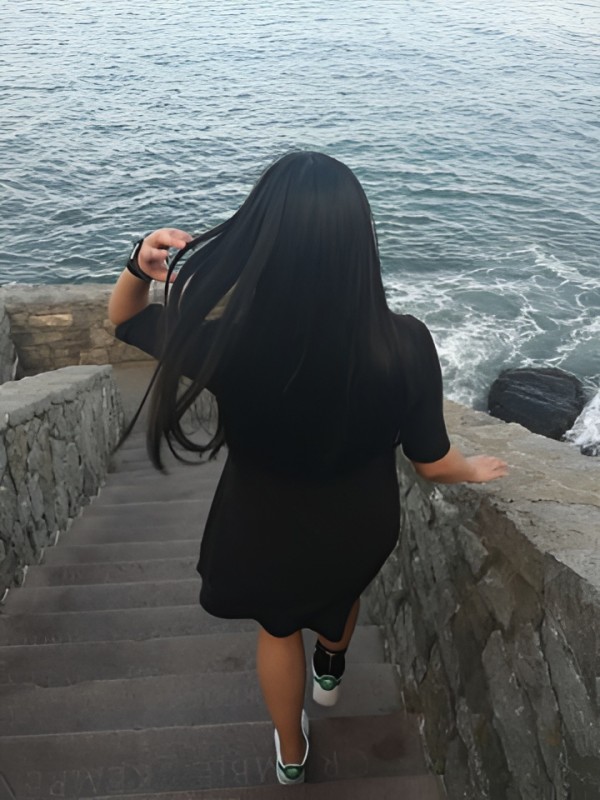 Юстина привлекательная девушка из Электроуглей цена от 10000 руб