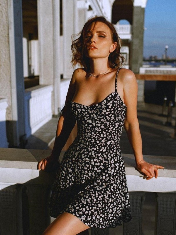 Света привлекательная девушка из Электроуглей цена от 7000 руб